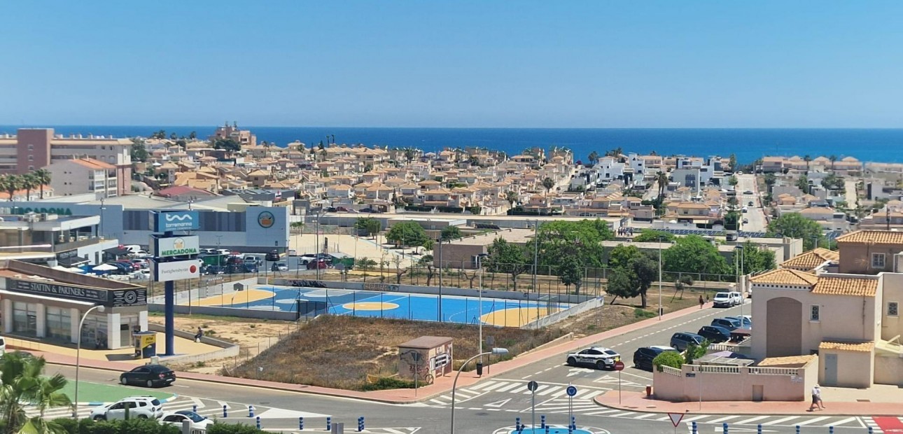 Sale - Apartment / flat -
Torrevieja - Torreblanca