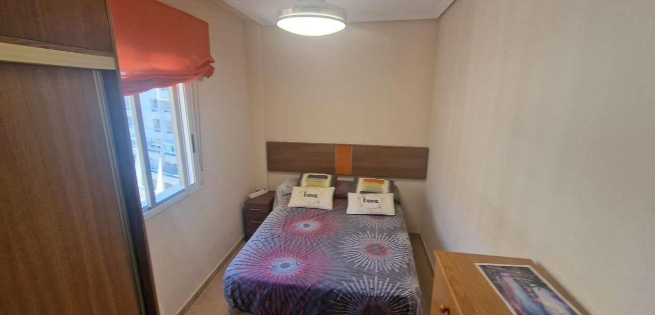Sale - Apartment / flat -
Torrevieja - Torreblanca