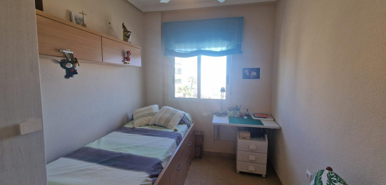 Sale - Apartment / flat -
Torrevieja - Torreblanca