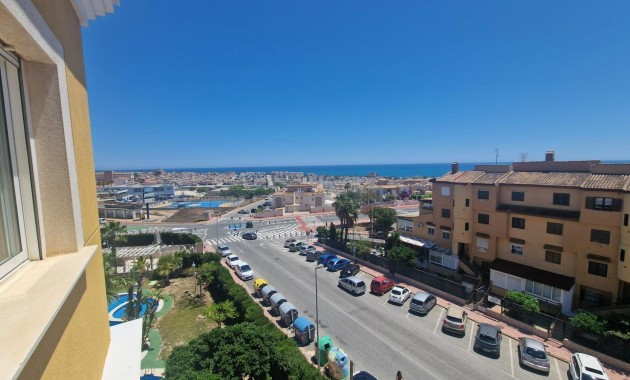 Sale - Apartment / flat -
Torrevieja - Torreblanca