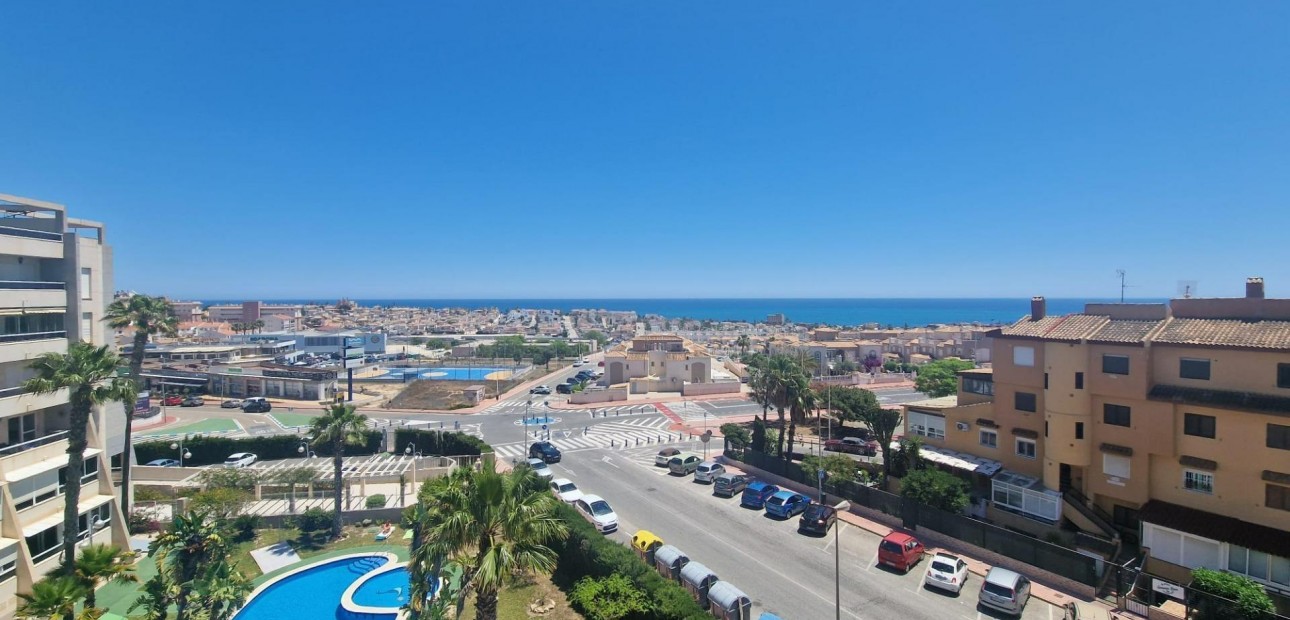 Sale - Apartment / flat -
Torrevieja - Torreblanca