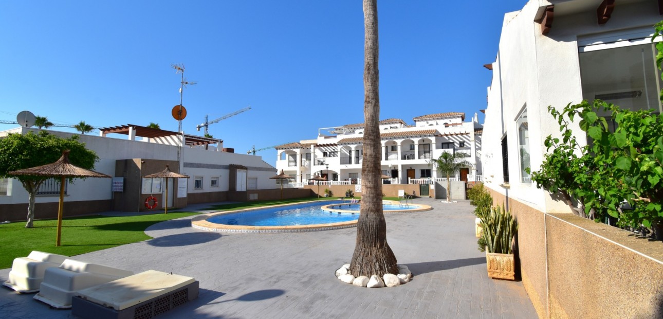 Venta - Adosado -
Orihuela Costa - Playa Flamenca