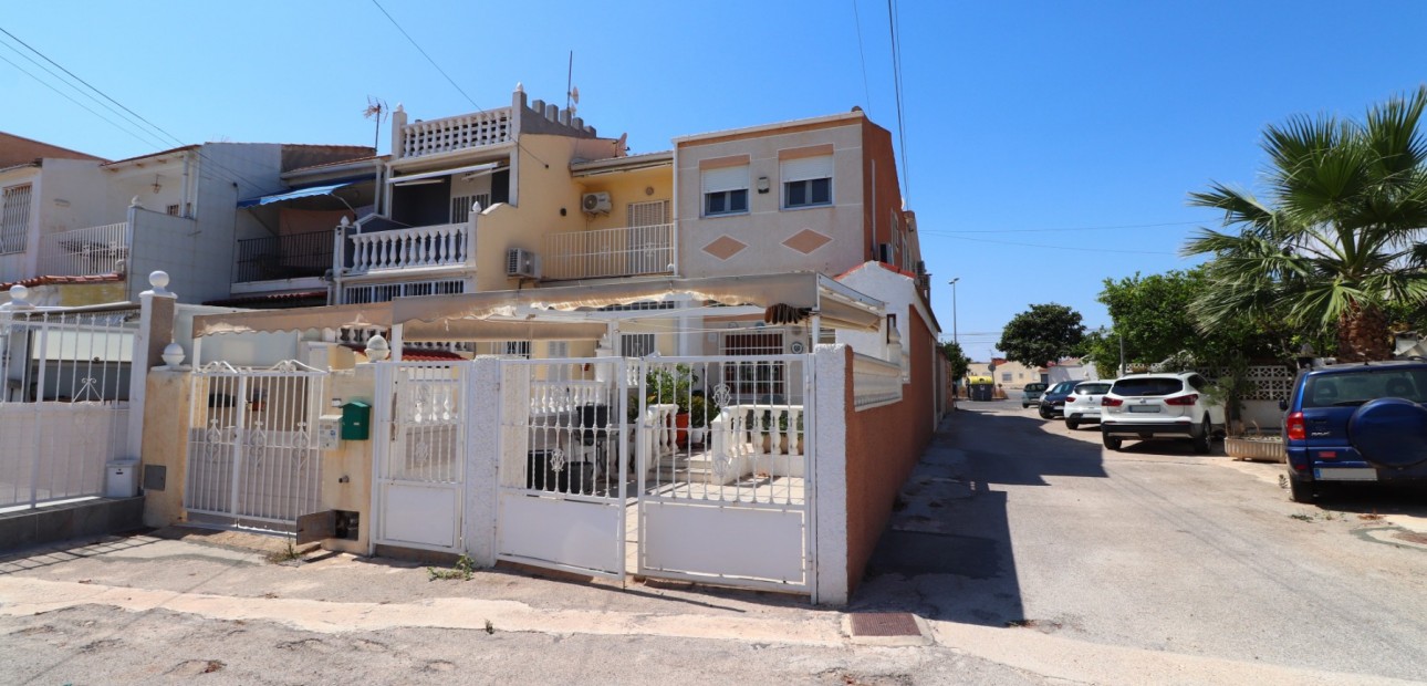Venta - Adosado -
Torrevieja - Torretas