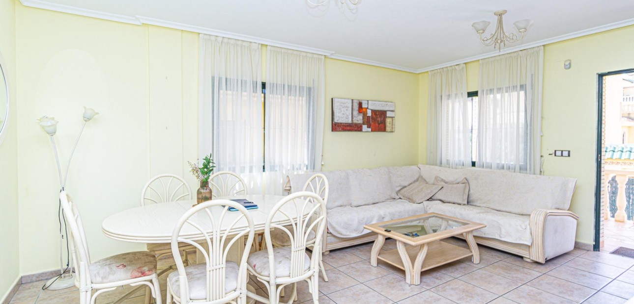Venta - Villa -
Orihuela Costa - PAU 8