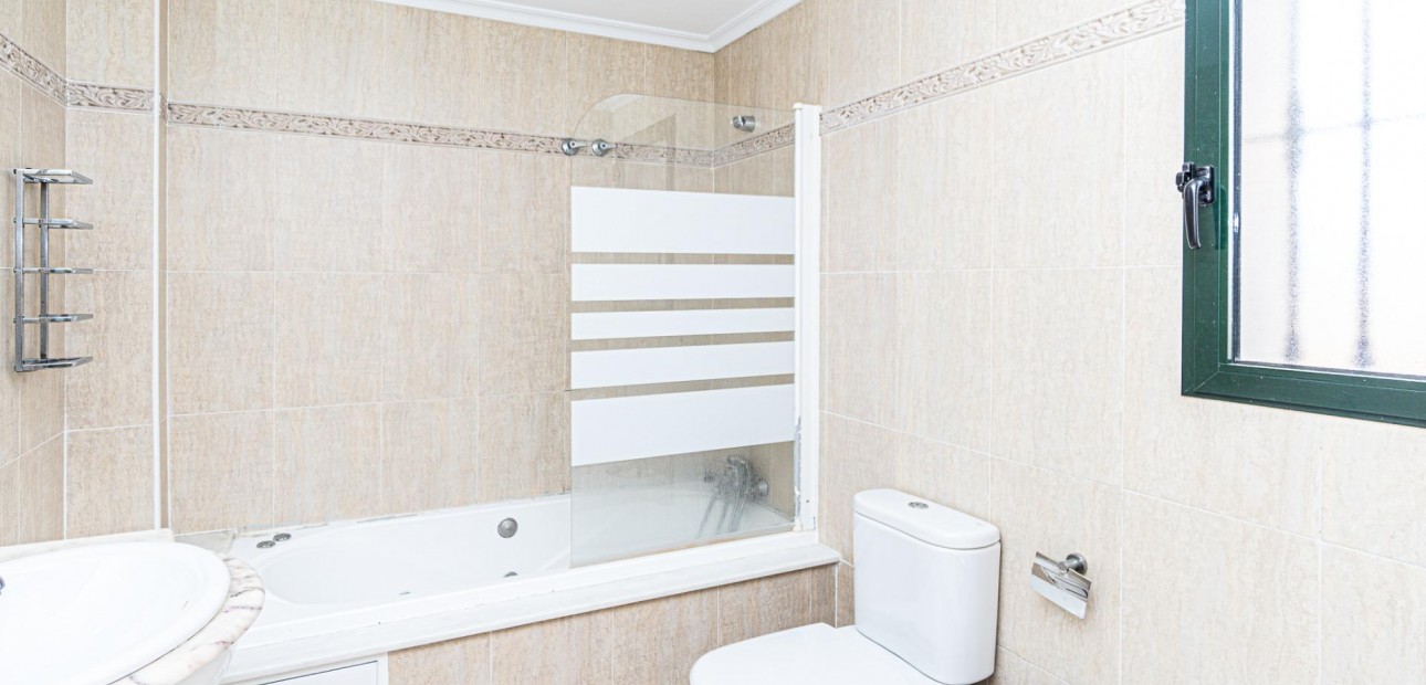 Venta - Villa -
Orihuela Costa - PAU 8