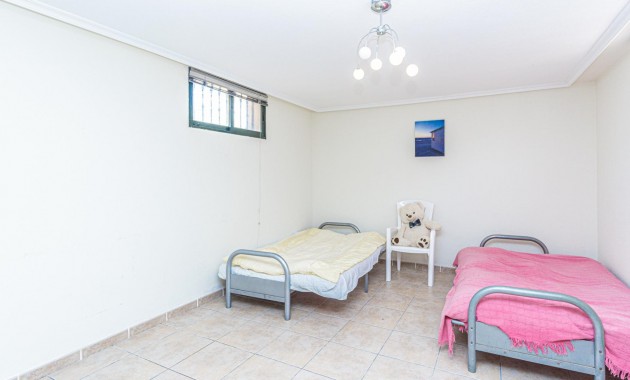 Venta - Villa -
Orihuela Costa - PAU 8