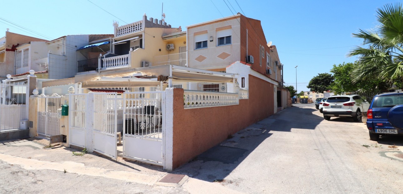 Venta - Adosado -
Torrevieja - Torretas