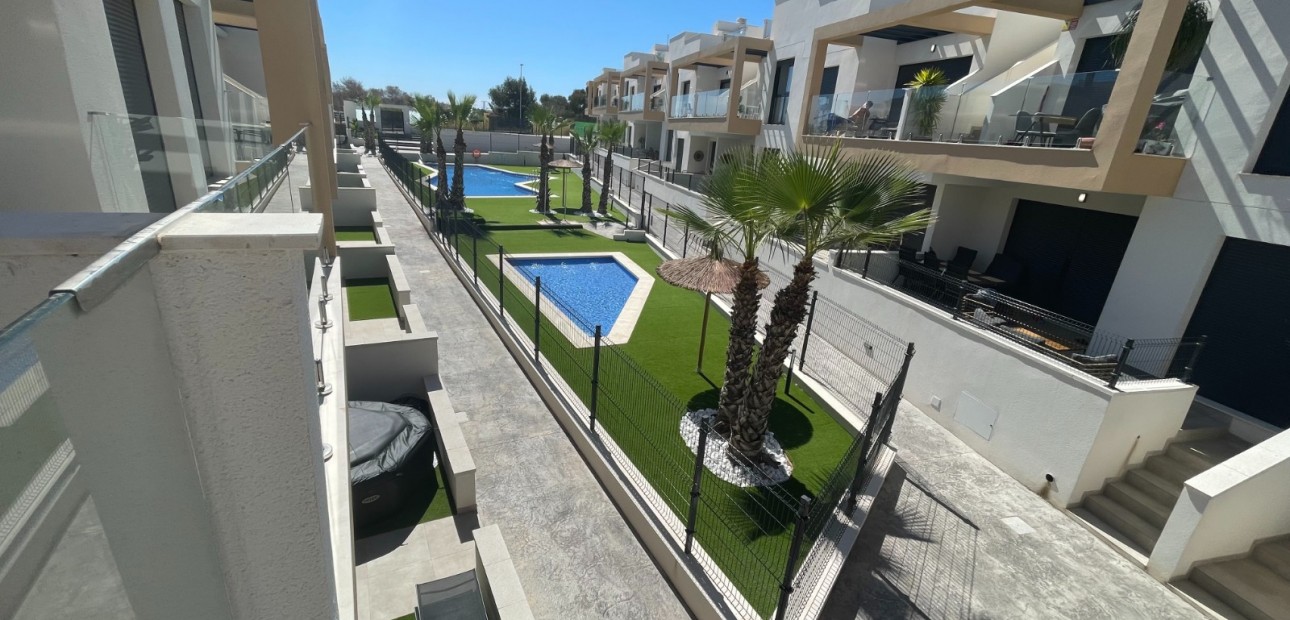 Venta - Apartamento / piso -
Orihuela Costa - Villamartin