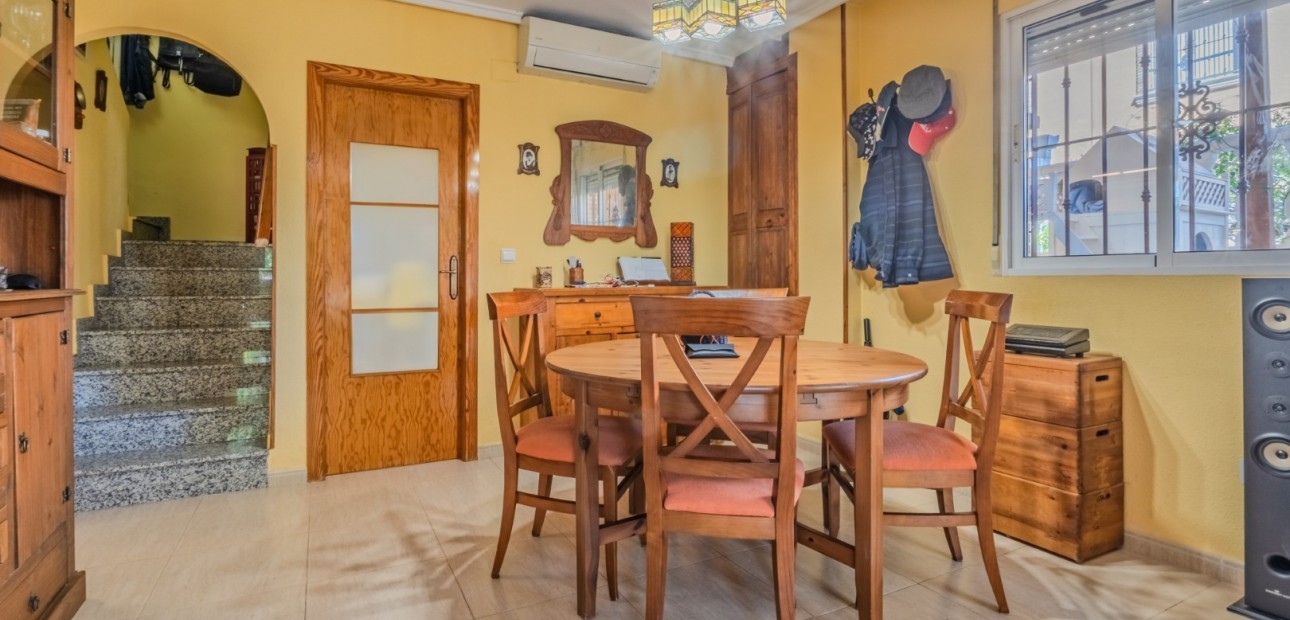 Herverkoop - Quad Villa -
Ciudad Quesada - Lo Marabu