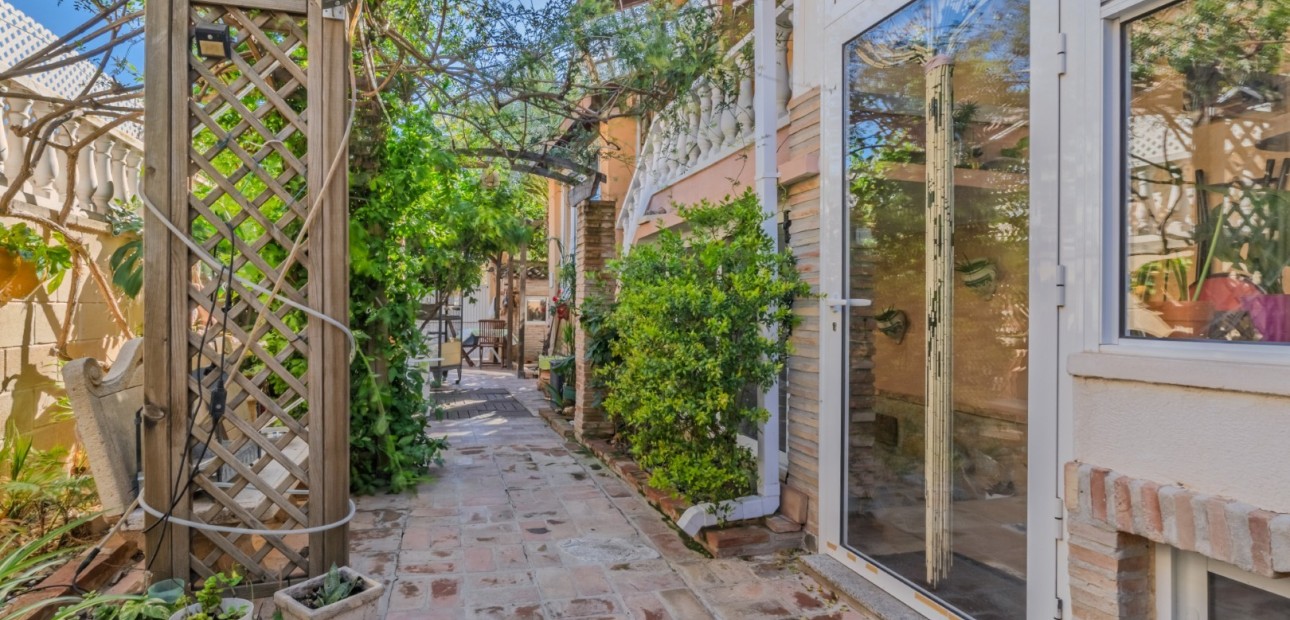 Herverkoop - Quad Villa -
Ciudad Quesada - Lo Marabu