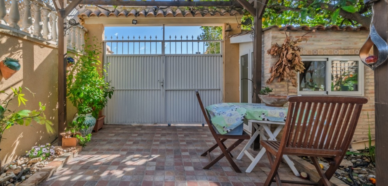 Herverkoop - Quad Villa -
Ciudad Quesada - Lo Marabu