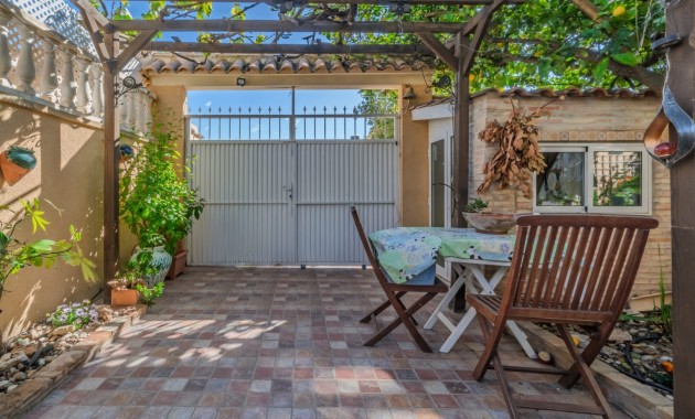 Herverkoop - Quad Villa -
Ciudad Quesada - Lo Marabu