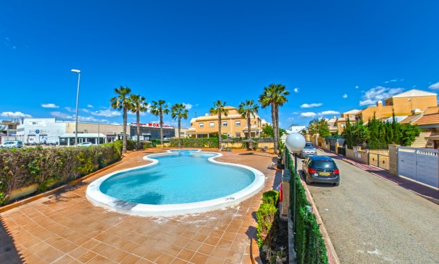 Herverkoop - Quad Villa -
Ciudad Quesada - Lo Marabu
