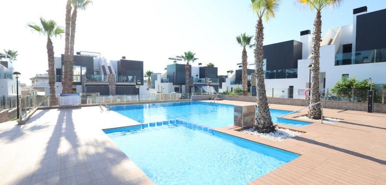 Venta - Semi -
Orihuela Costa - Lomas de Cabo Roig-Los Dolses