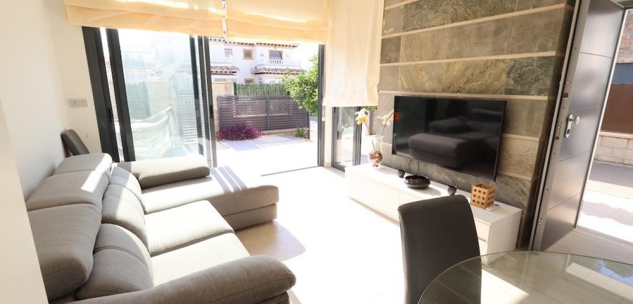 Venta - Semi -
Orihuela Costa - Lomas de Cabo Roig-Los Dolses