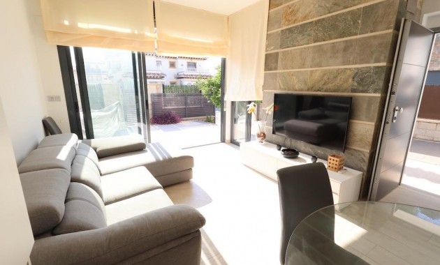 Venta - Semi -
Orihuela Costa - Lomas de Cabo Roig-Los Dolses