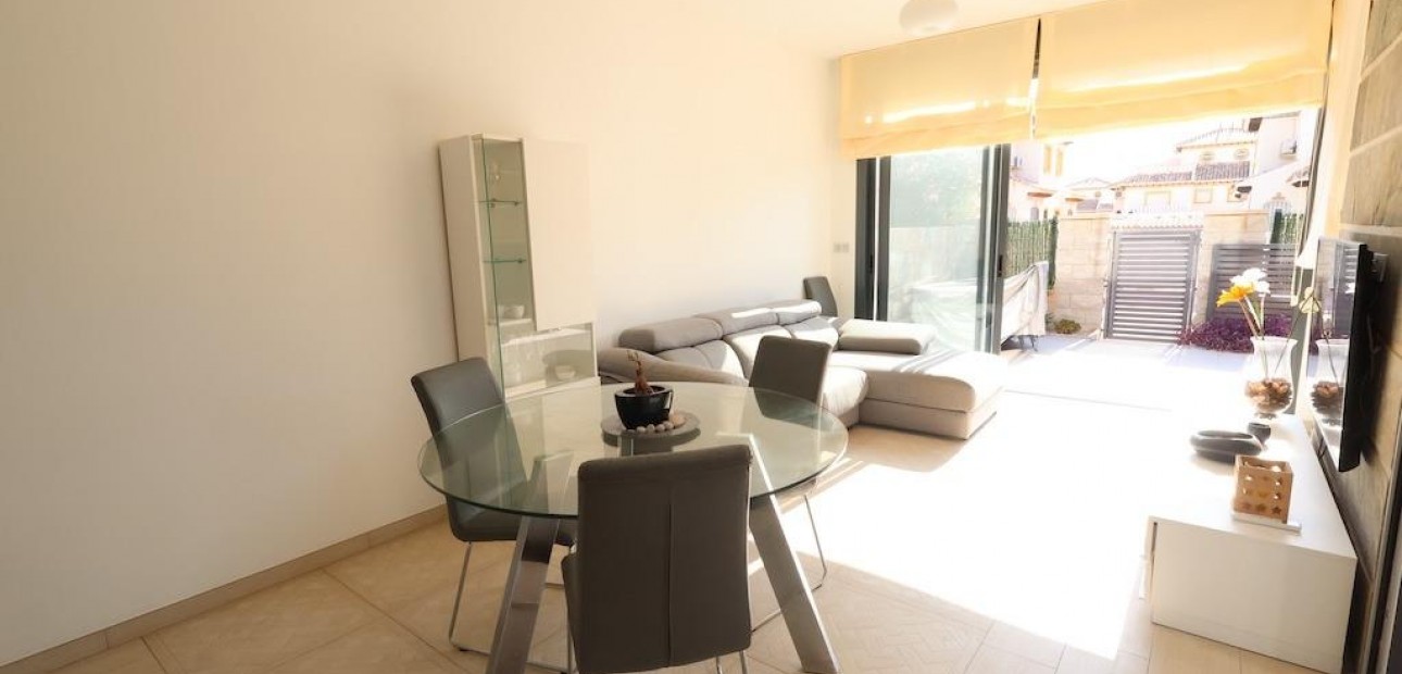 Venta - Semi -
Orihuela Costa - Lomas de Cabo Roig-Los Dolses