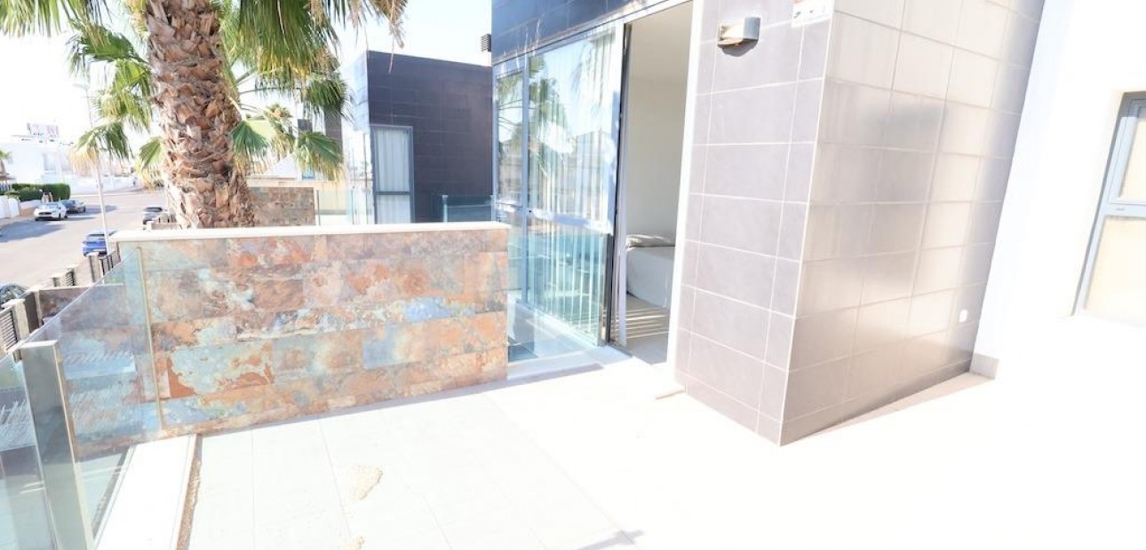 Venta - Semi -
Orihuela Costa - Lomas de Cabo Roig-Los Dolses