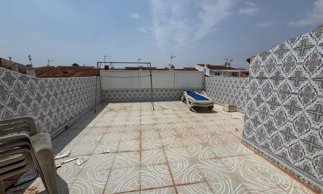 Herverkoop - Villa -
Torrevieja - La Siesta - El Salado - Torreta