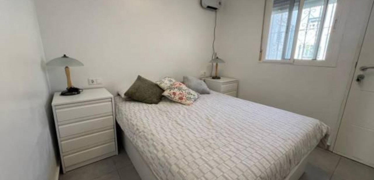 Venta - Bungalow -
Torrevieja - Torretas