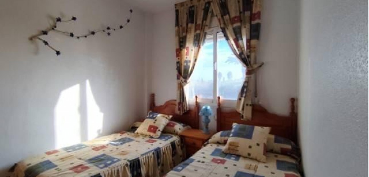 Venta - Bungalow -
Torrevieja - Torretas