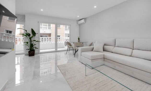 Herverkoop - Appartement / flat -
Torrevieja - torrevieja