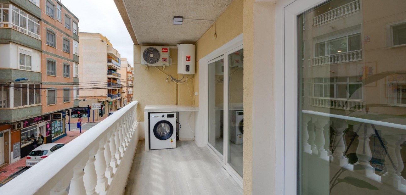 Herverkoop - Appartement / flat -
Torrevieja - torrevieja