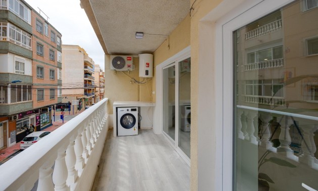 Herverkoop - Appartement / flat -
Torrevieja - torrevieja