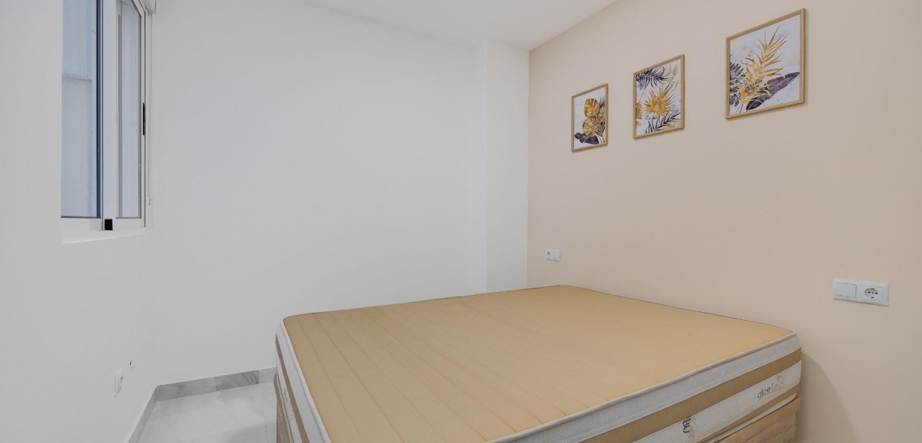 Herverkoop - Appartement / flat -
Torrevieja - torrevieja