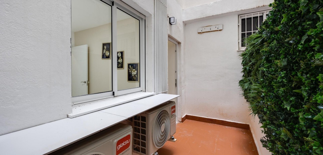 Herverkoop - Appartement / flat -
Torrevieja - torrevieja