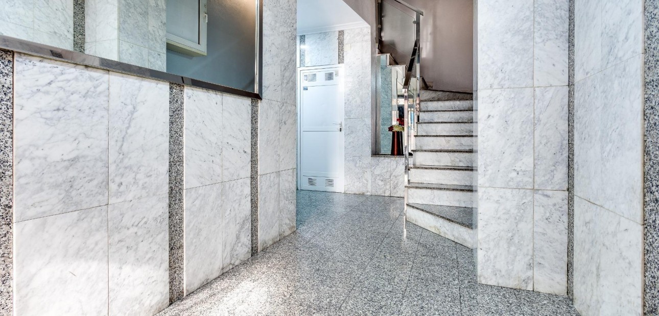 Herverkoop - Appartement / flat -
Torrevieja - torrevieja