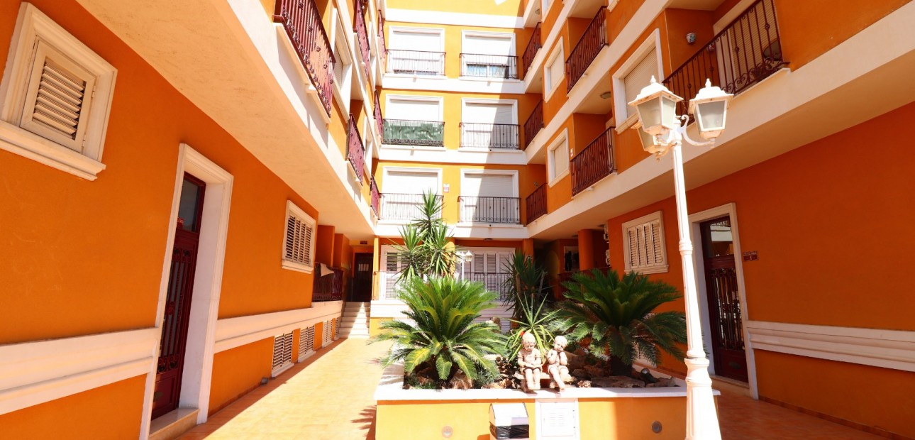 Venta - Apartamento / piso -
Rojales - Los Palacios