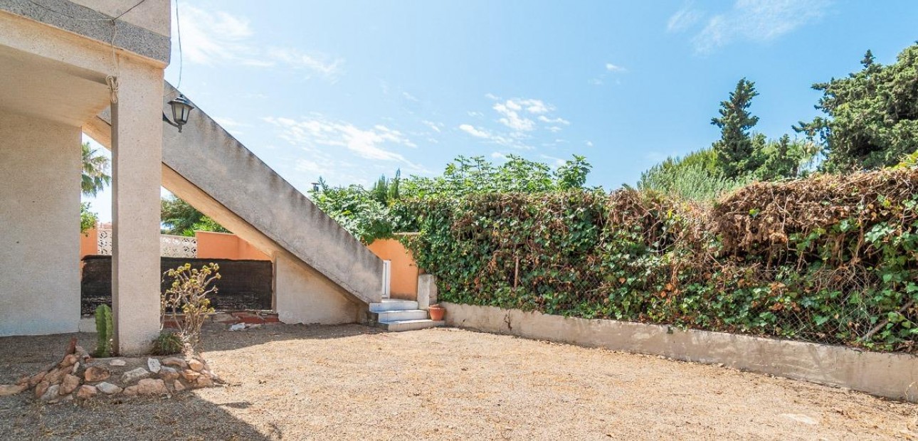 Venta - Apartamento / piso -
Orihuela Costa - La Regia