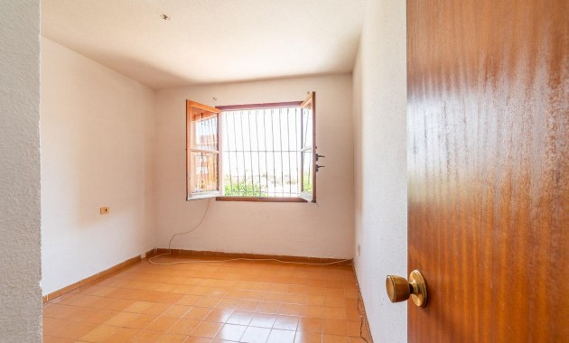 Venta - Apartamento / piso -
Orihuela Costa - La Regia