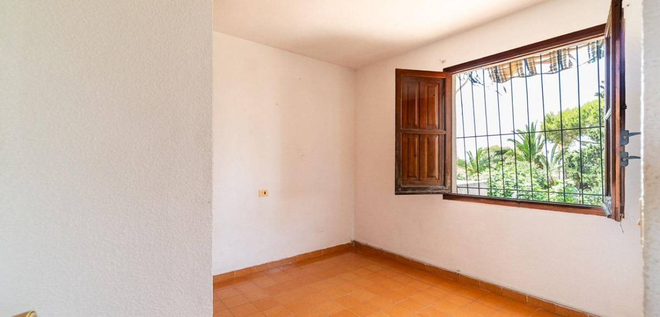 Venta - Apartamento / piso -
Orihuela Costa - La Regia