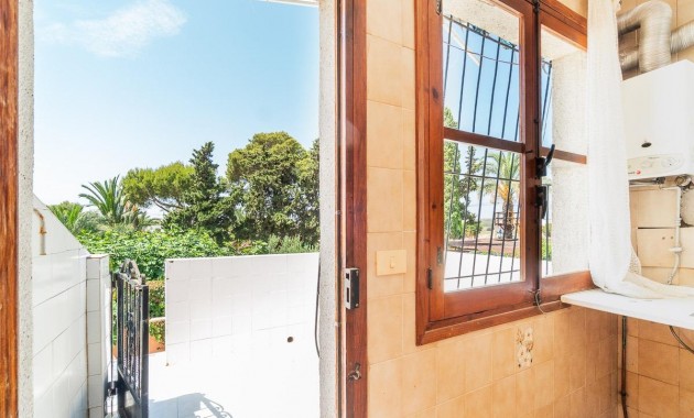 Venta - Apartamento / piso -
Orihuela Costa - La Regia