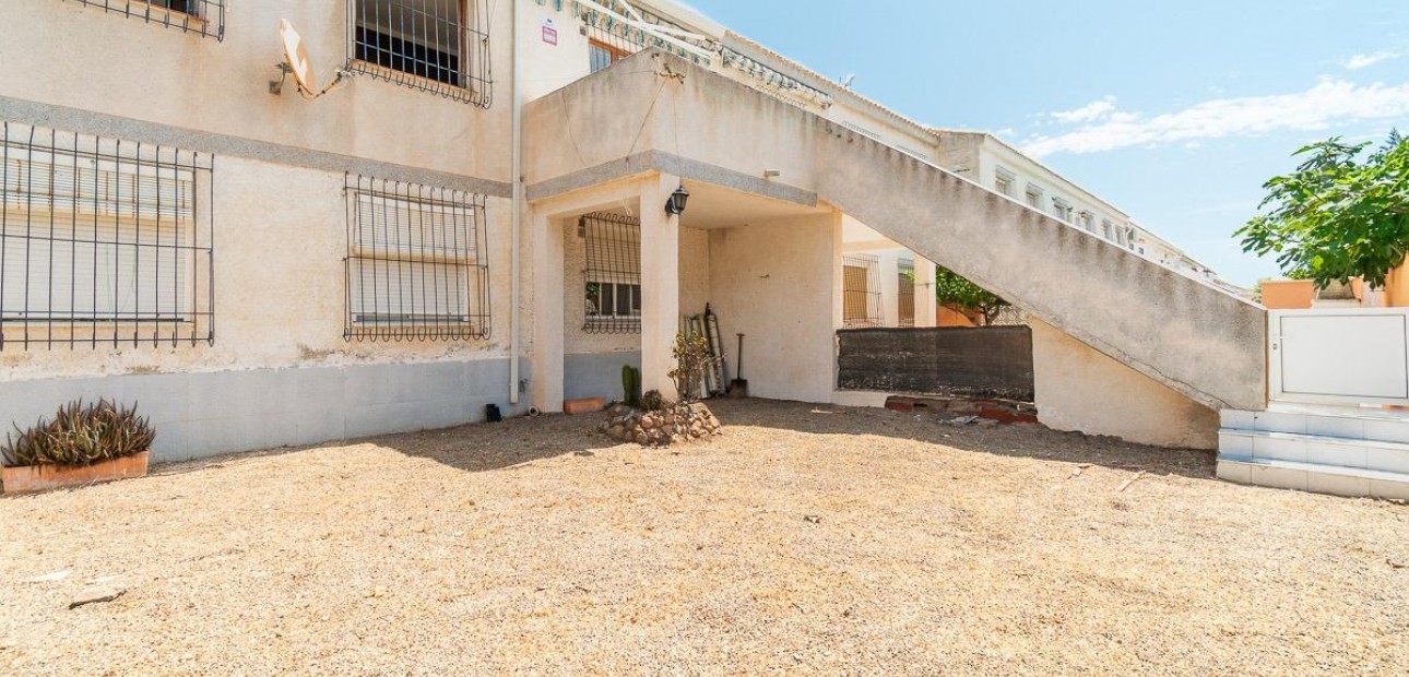 Venta - Apartamento / piso -
Orihuela Costa - La Regia