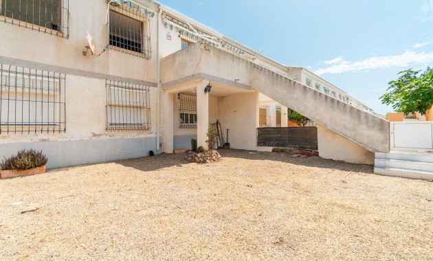 Venta - Apartamento / piso -
Orihuela Costa - La Regia