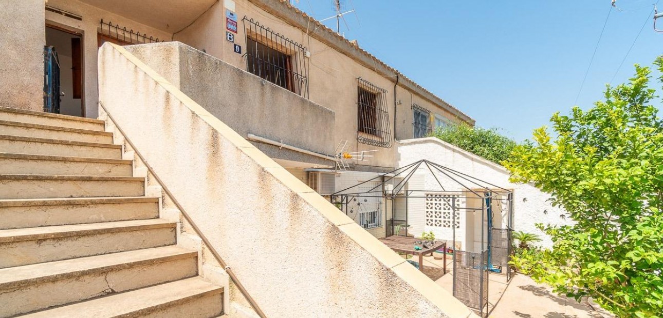 Venta - Apartamento / piso -
Orihuela Costa - La Regia