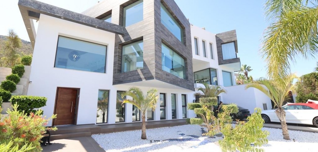 Venta - Villa -
Jávea - Xàbia - Monte Olimpo