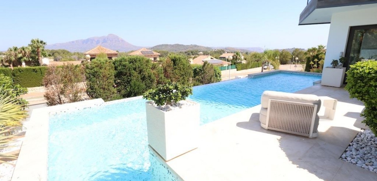 Venta - Villa -
Jávea - Xàbia - Monte Olimpo