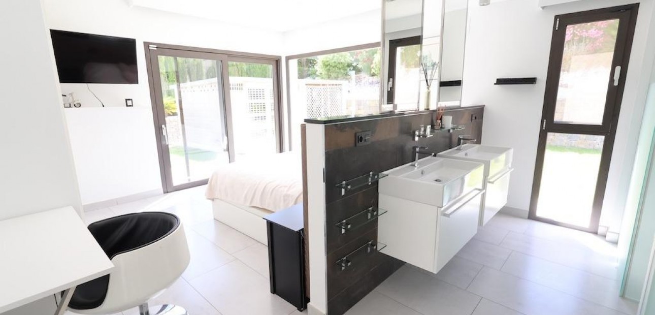 Venta - Villa -
Jávea - Xàbia - Monte Olimpo