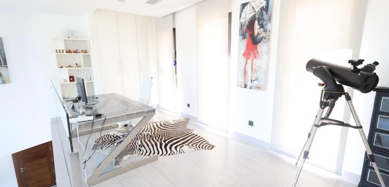 Venta - Villa -
Jávea - Xàbia - Monte Olimpo