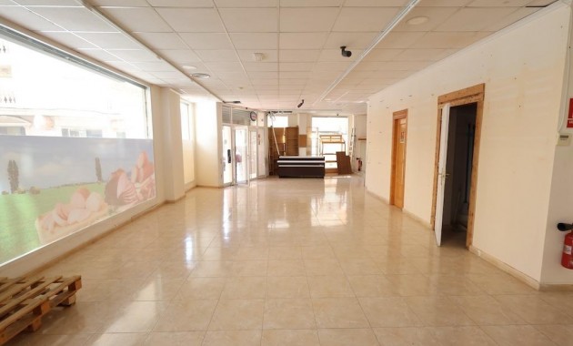 Sale - Commercial Unit -
Torrevieja - Estacion de autobuses