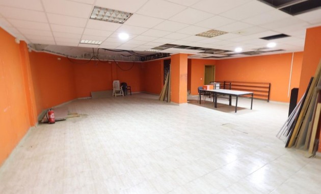 Sale - Commercial Unit -
Torrevieja - Estacion de autobuses