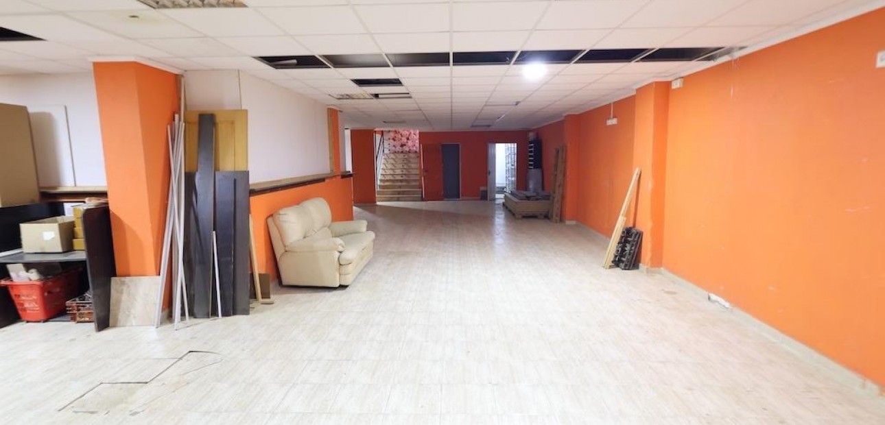 Sale - Commercial Unit -
Torrevieja - Estacion de autobuses