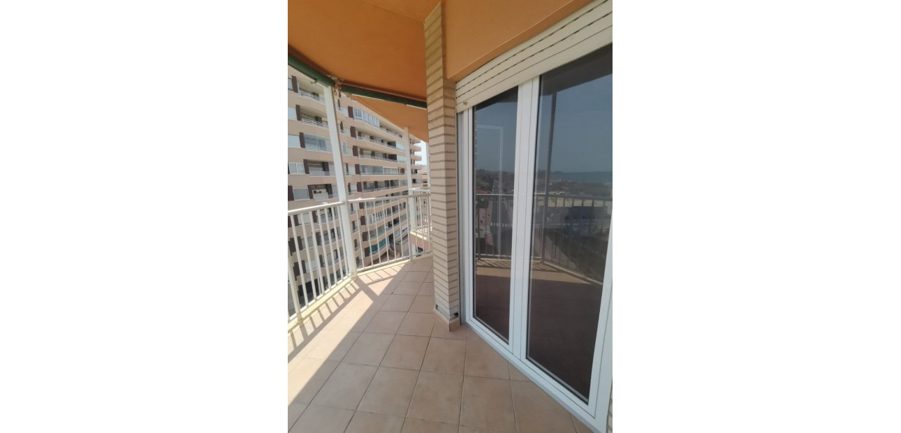 Sale - Penthouse -
Torrevieja - Torrelamata - La Mata