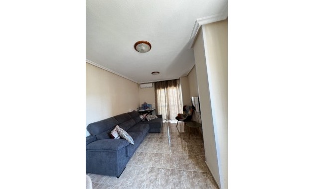 Sale - Apartment / flat -
Torrevieja - Torrevieja - Centre