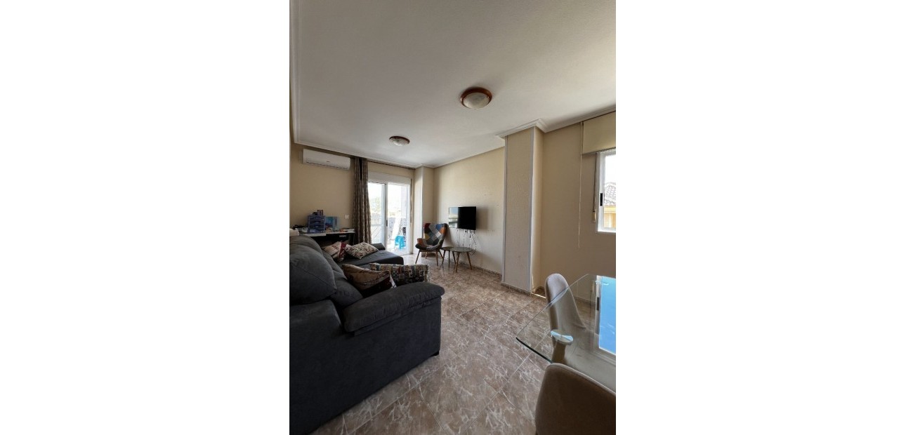 Sale - Apartment / flat -
Torrevieja - Torrevieja - Centre