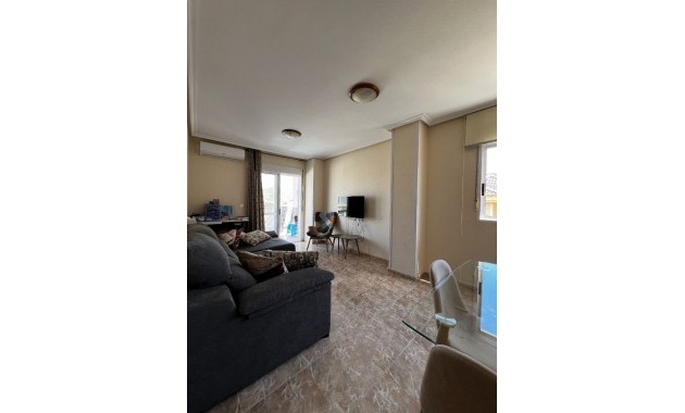 Sale - Apartment / flat -
Torrevieja - Torrevieja - Centre